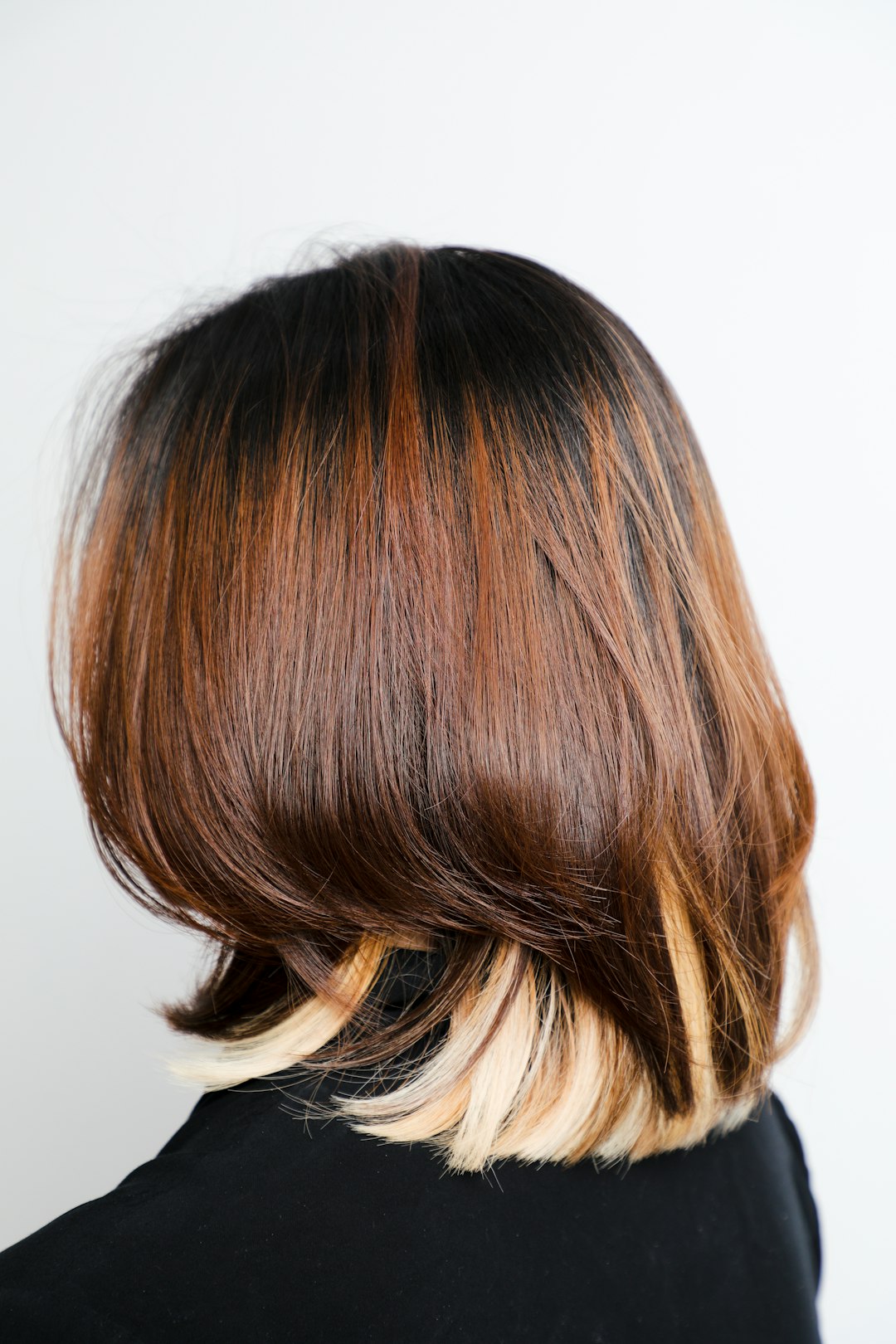 Stylist working with client